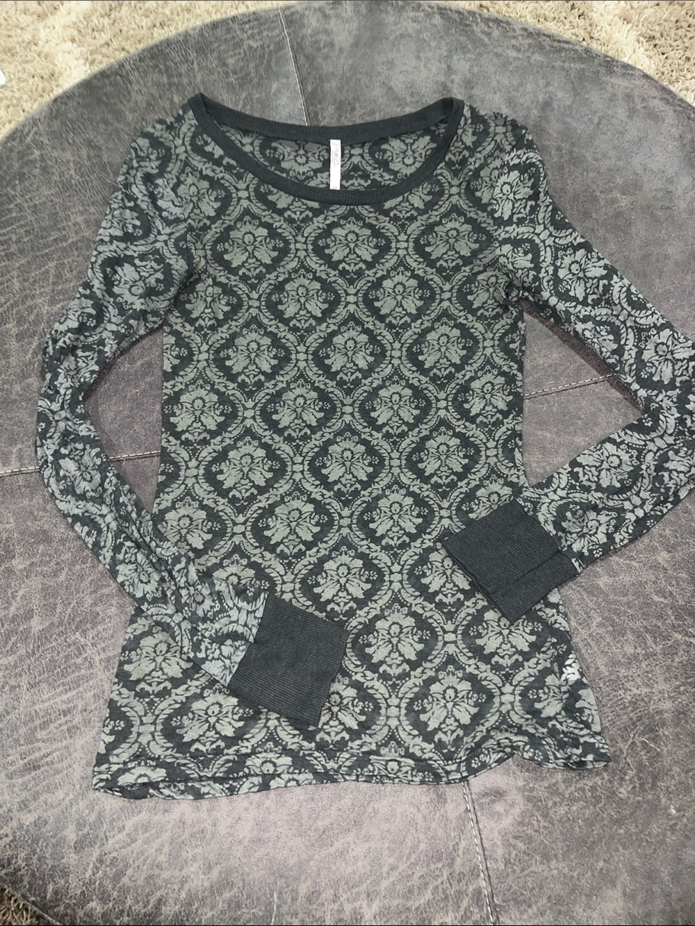 Rue21 Long Sleeve Damask Print Tee in Black and Gray